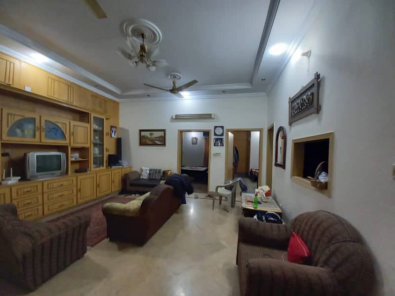 7.5 Marla Single Storey House For Sale In Johar Town Phase 2 Prime Location 8