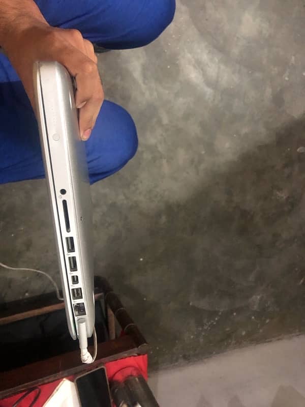 MacBook Pro late 2011 4