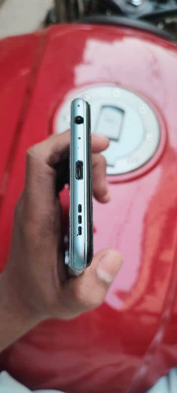 vivo y 12 s 3gb rom 32 gb ram Condition 10by 10 pta aproved 2