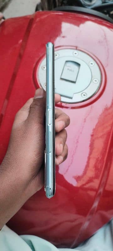 vivo y 12 s 3gb rom 32 gb ram Condition 10by 10 pta aproved 3