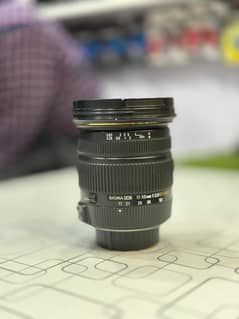 Sigma 17-50 lens for Nikon mount