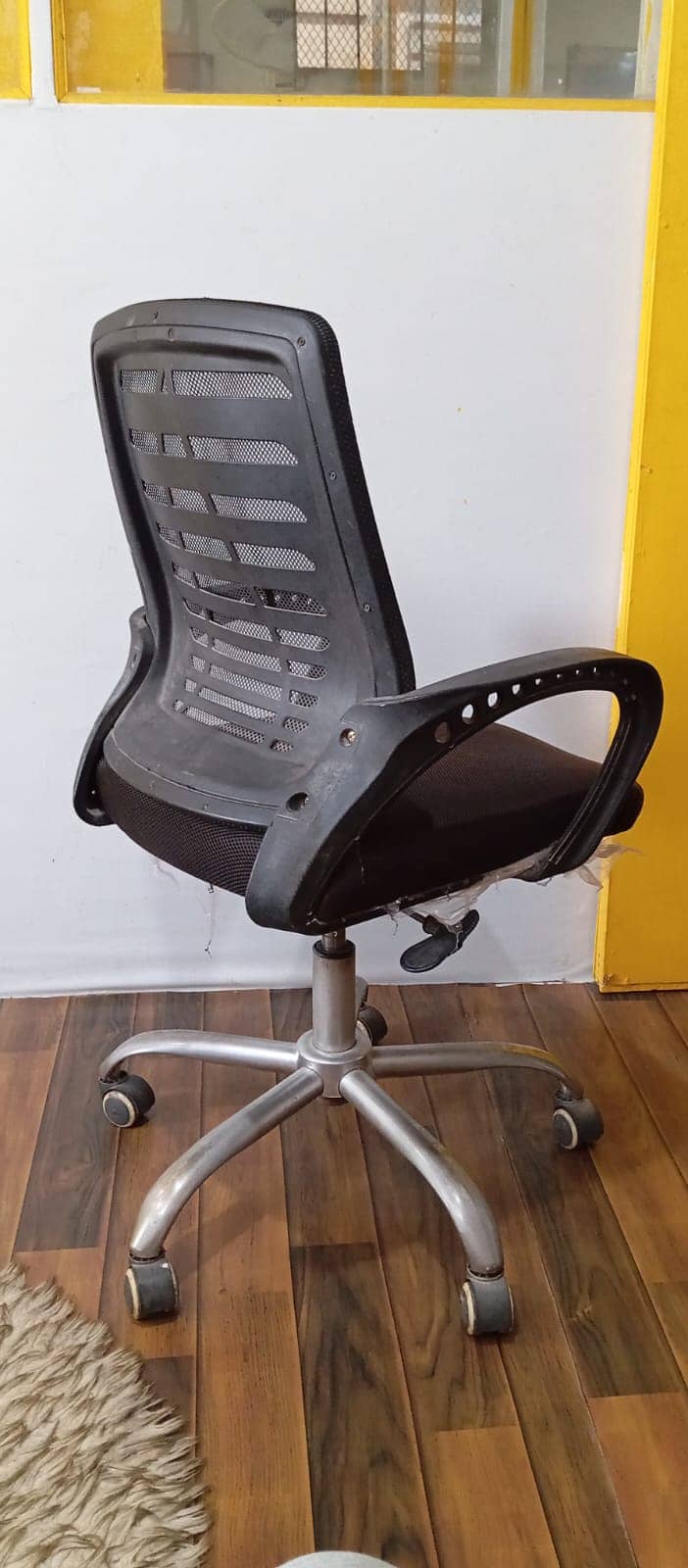 Executive Chair / Revolving Chair / Office Chair 1