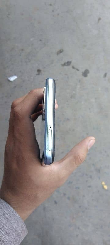 VIVO Y33s 10/10 condition 1