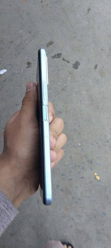 VIVO Y33s 10/10 condition 3