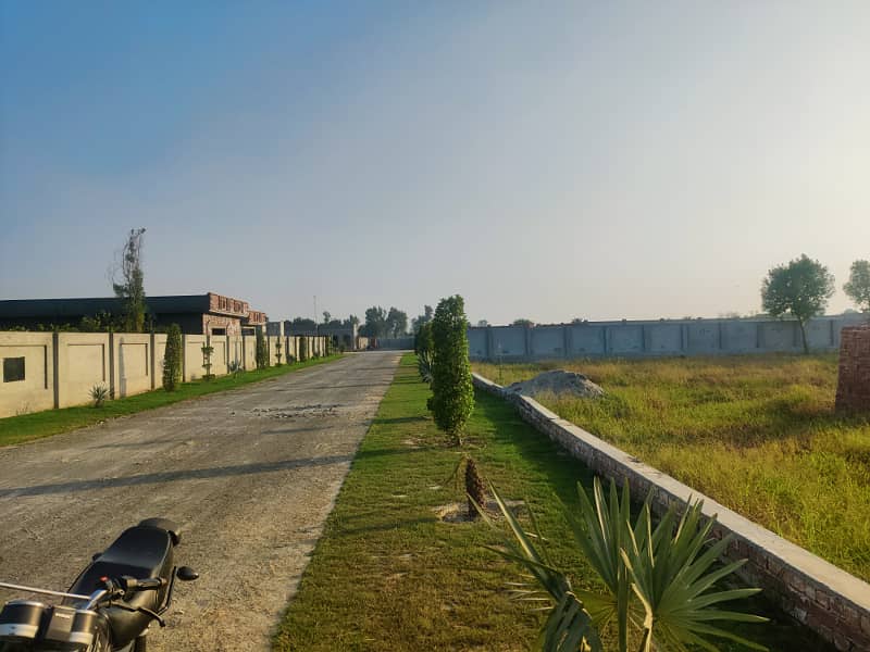 1 Kanal Plot For Farm House In Farm City 38 Lac Per Kanal 5