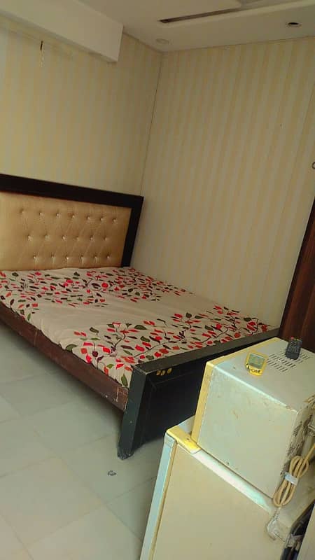 FURNISHED ROOM FOR RENT IN ALLAMA IQBAL TOWN 0