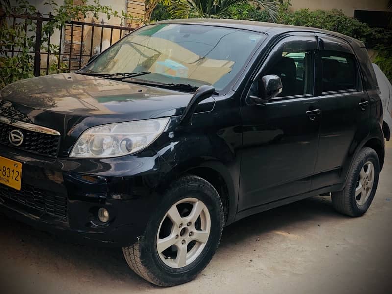 Daihatsu Bego 2010 same like Toyota Rush 2