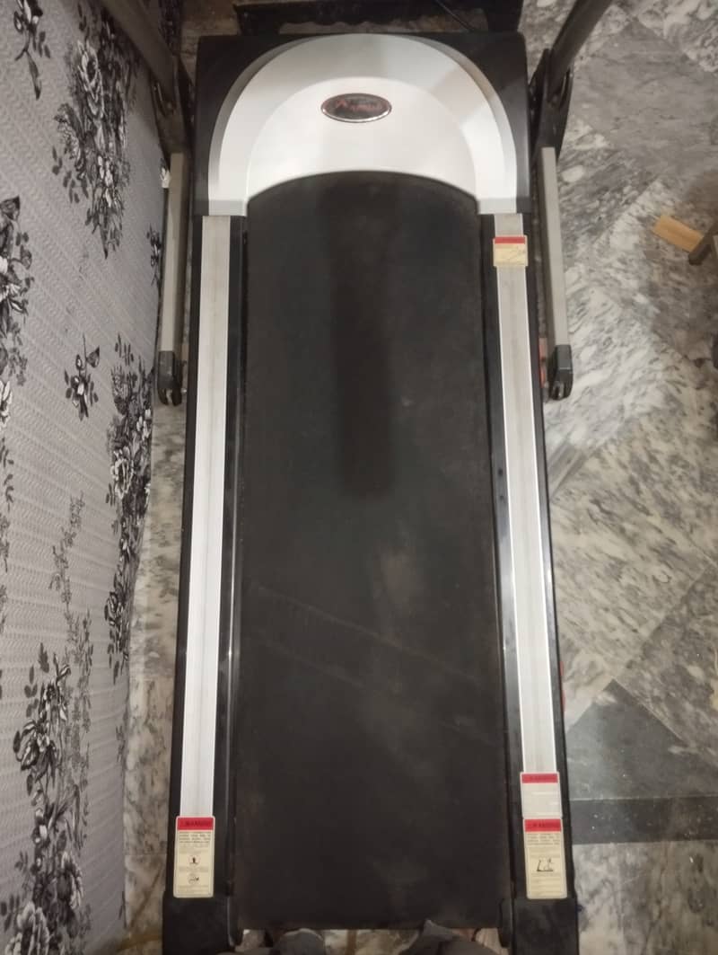 Apollo Air 10 Treadmill 2.25 HP 1