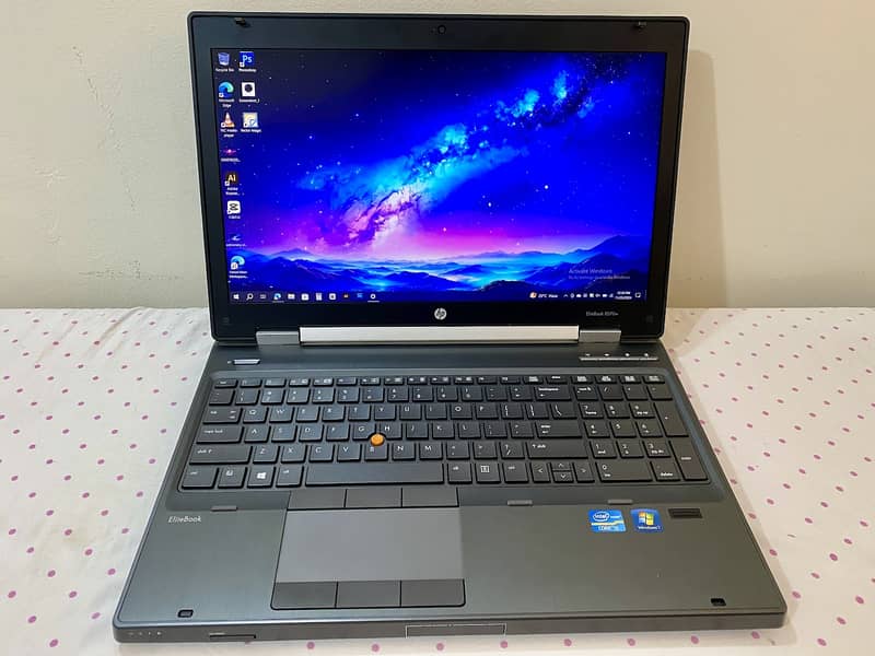 HP Elitebook 8570w Workstation Gaming laptop 1