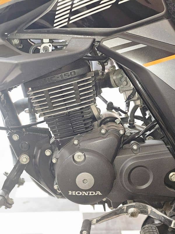 HONDA CB 150F BRAND NEW WHOLESALE 3