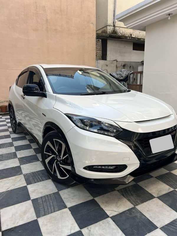 Honda Vezel 2017 1