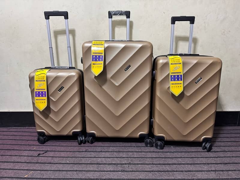 Luggage bags/ travel suitcases/ trolley bags/ travel trolley/ attachi 3