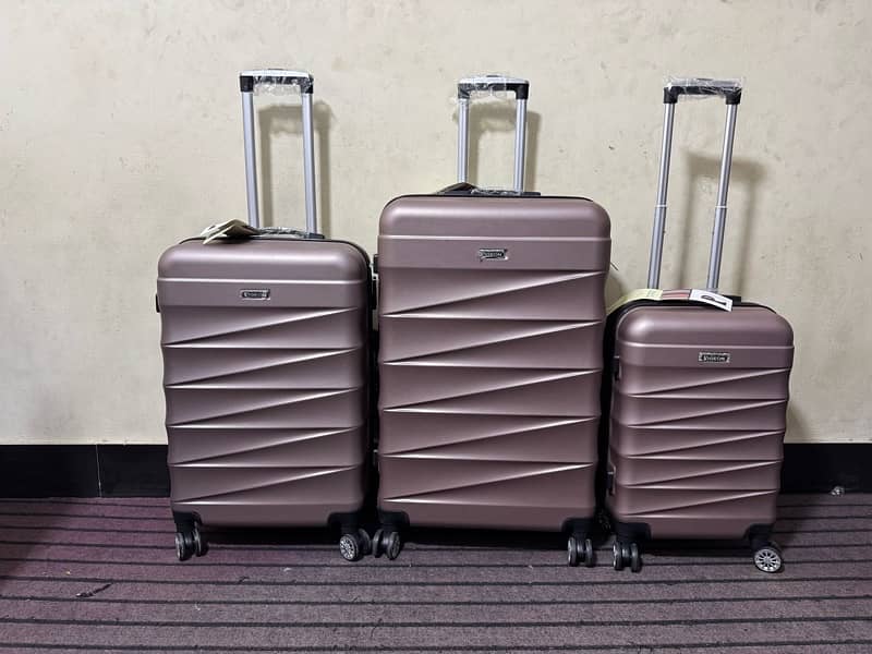 Luggage bags/ travel suitcases/ trolley bags/ travel trolley/ attachi 8