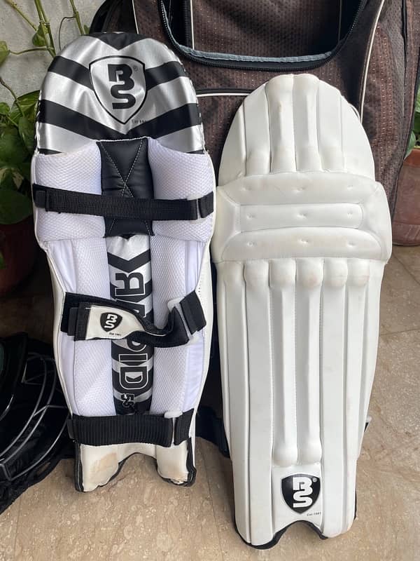 Branded Cricket Kit 8