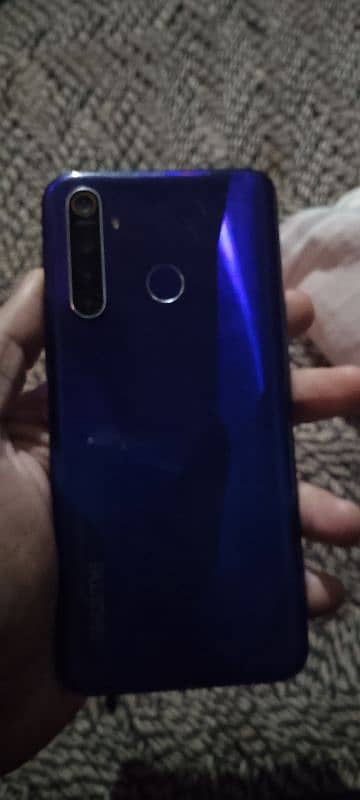 Realme 5 pro 4 128 0