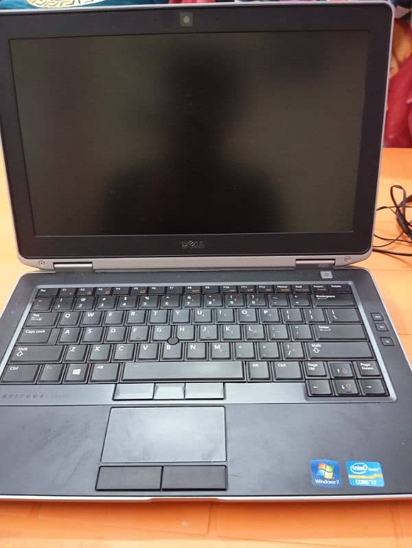 Dell Latitude E3660 G3, core i7, 8gb, 500gbmint condition 0