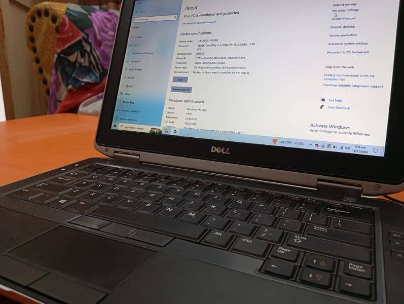 Dell Latitude E3660 G3, core i7, 8gb, 500gbmint condition 5