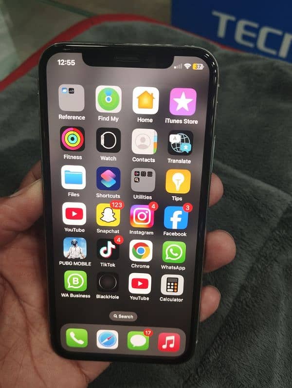 iPhone x 64 PTA  ha 5