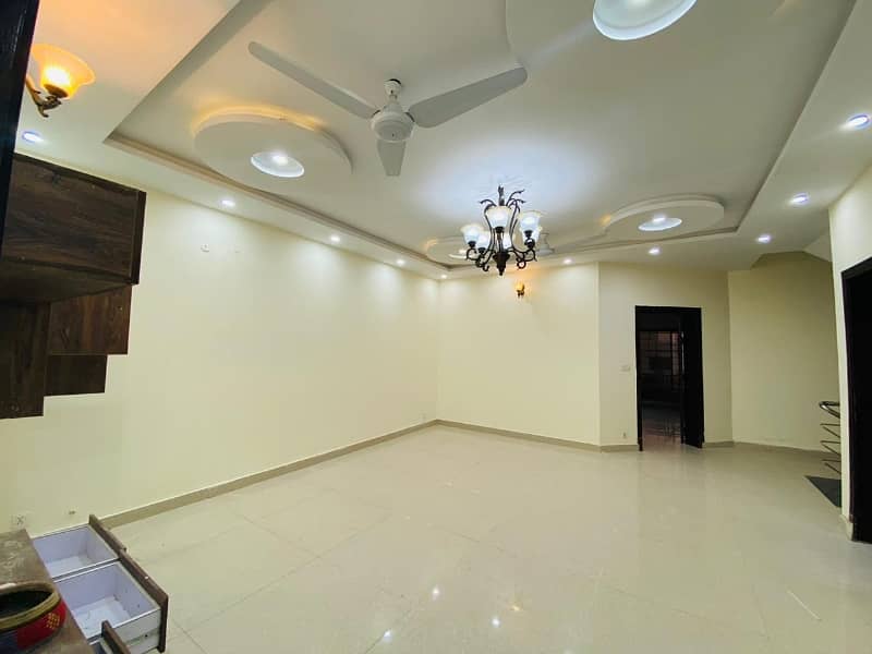 10 Marla Brand New Condition Full House Available For Rent Bahria town phase 8 Rawalpindi 18