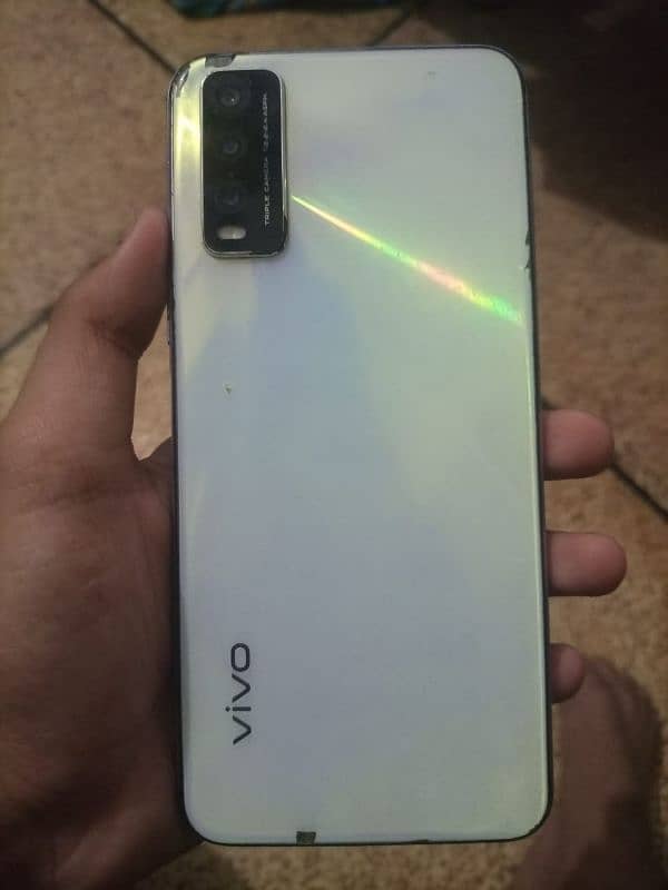 15000.    vivo y20 4 64 urgent sale 1