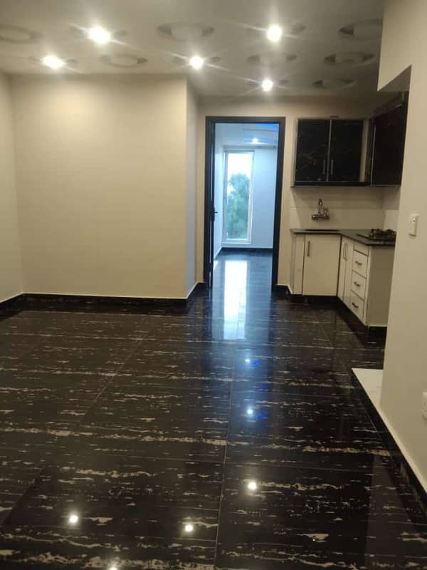 1 Bed Apartment For Sale In DD Block Sector D Bahria Town Lahore 6