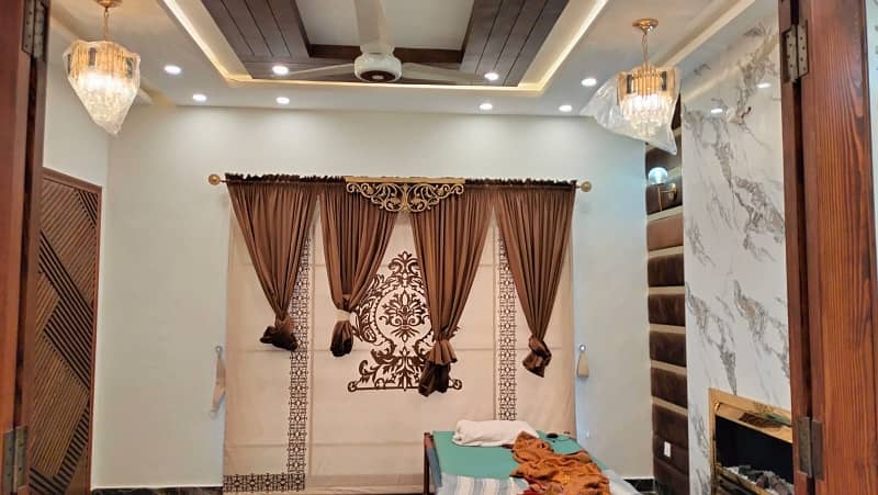 A 412 Square Feet Flat In Lahore Is On The Market For rent 2