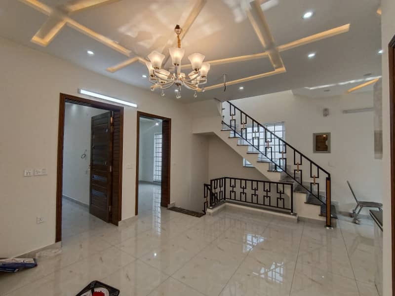 5 Marla Corner Brand New Beautiful or Spanish House Near Emporium Mall Solid Construction A+++ Gated Area Near Park Market And Mosque Near to Main Bouleward 26