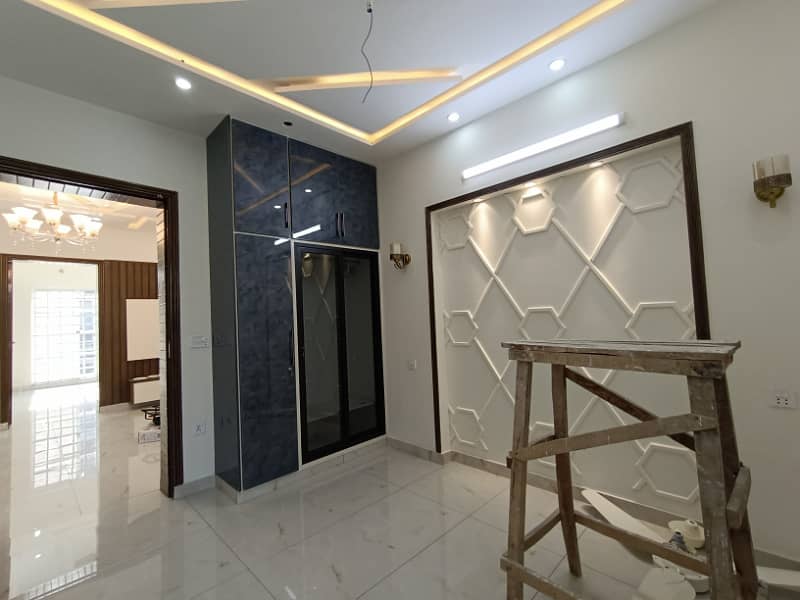 5 Marla Corner Brand New Beautiful or Spanish House Near Emporium Mall Solid Construction A+++ Gated Area Near Park Market And Mosque Near to Main Bouleward 37