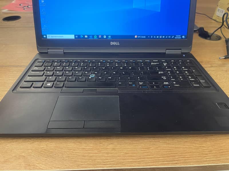 Dell Laptop Core i5 6th Genration Touch Screen 11