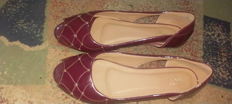 maroon E Fashion brand  shoes 1