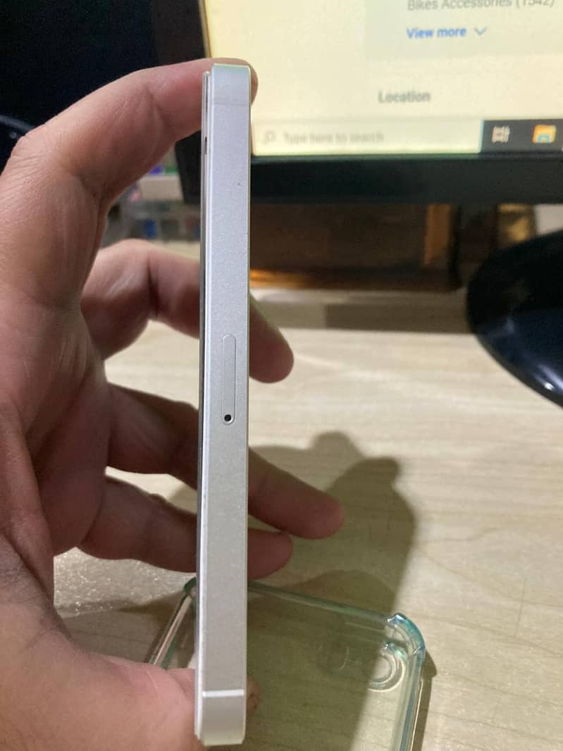 Iphone SE 1st Gen PTA approved 4