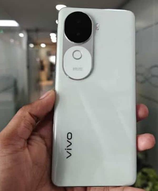 Vivo 40e Used 2 days 2