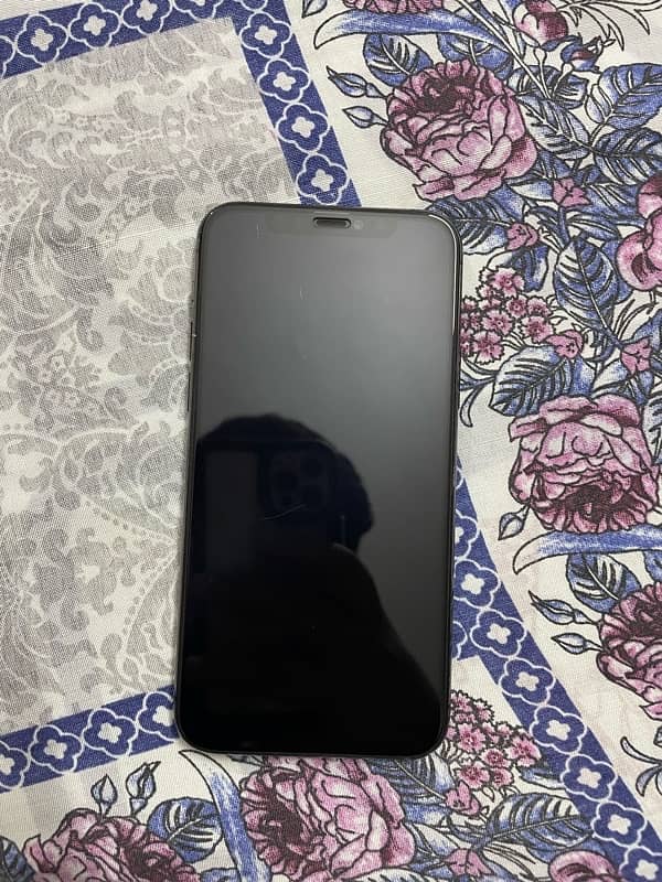 Iphone 11 pro for sale in best condition 5