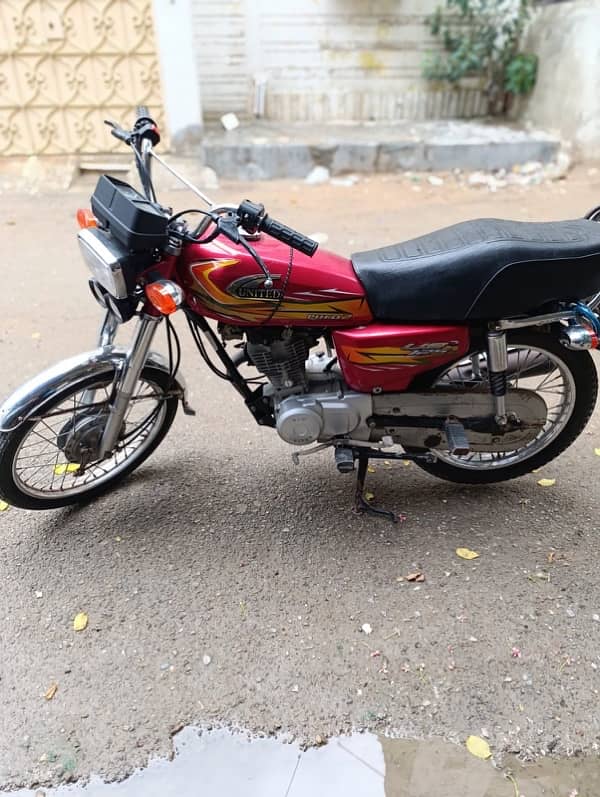 United 125 cc 3