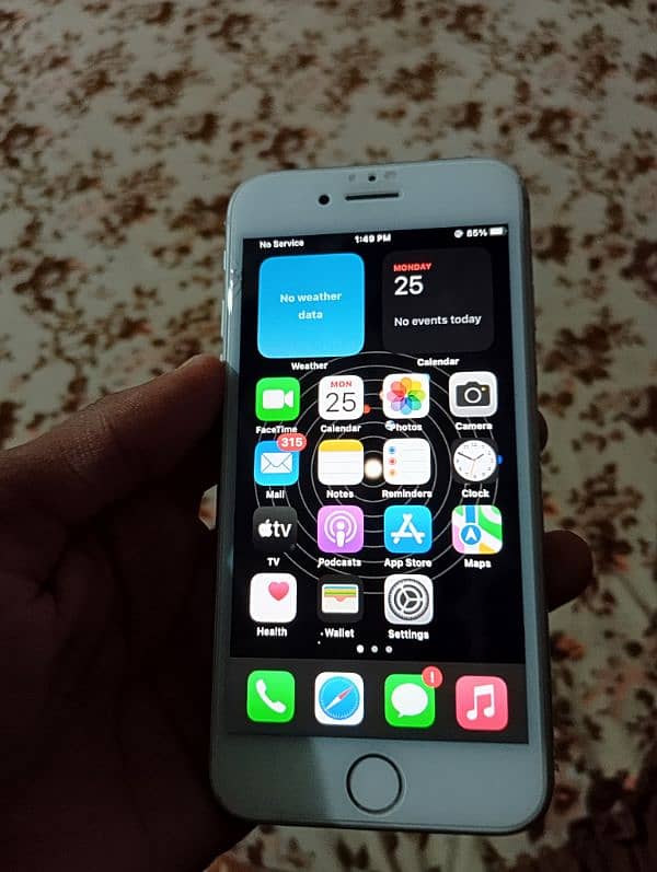 IPHONE 8  64 GB NON PTA 1