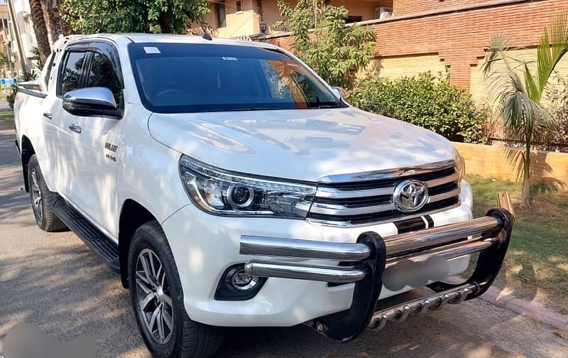 Toyota Hilux 2020 V 7