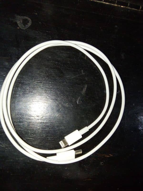 Iphone cable 0