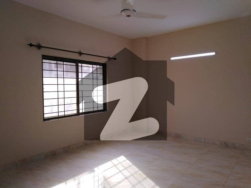 Single Storey 400 Square Yards Office For Rent In Gulshan-E-Iqbal - Block 5 Karachi 0