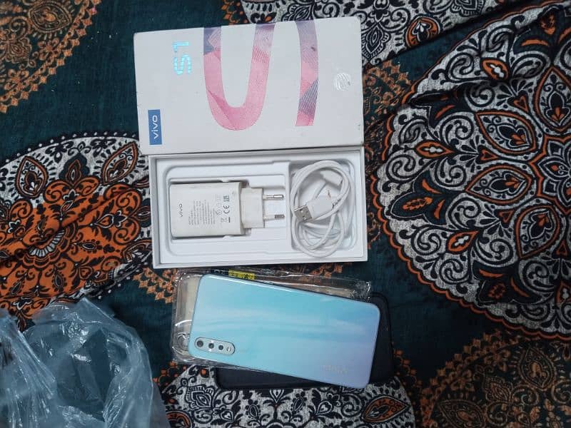 Vivo S1 complete box 6