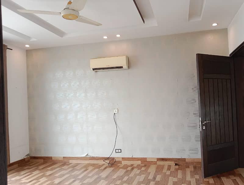 2 Beds 10 Marla Upper Lock Lower Portion Rent in Ex Air Avenue DHA Phase 8 Airport road Lahore. 5