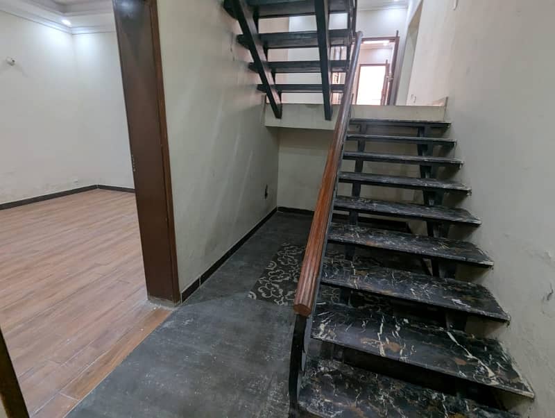 14 Marla House For Rent In Divine Garden New Air Port Road Lahore Cantt 5 Bed With Attached Bathroom Tvl D/D Store 2kitchen S/Q Pls Basement Blood A Rent,,155000/ 21