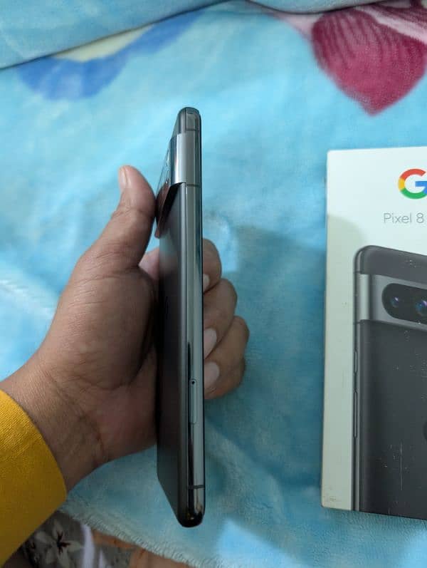 Google Pixel 8 Pro XL  , 128 GB , official Approved 4