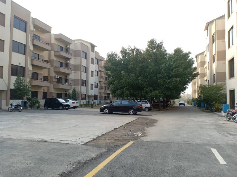 2 Bed Almost New Flat (4.5 Marla) on Ground Floor is Available for Sale In Askari-11,Lahore 0