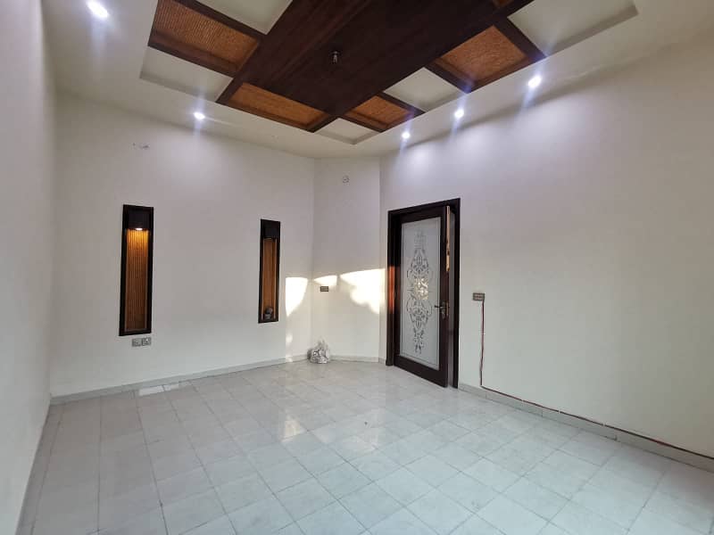 15 Marla House For Rent Khayaban Colony No 2 Madina Town Faisalabad 6