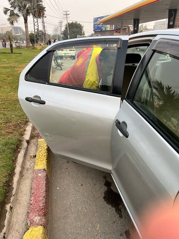 Toyota Belta 2006 3