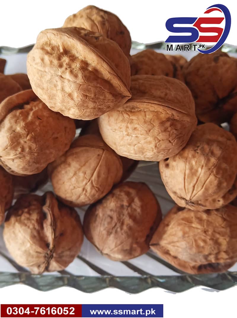 Walnut Akhrot Desi Fresh 1