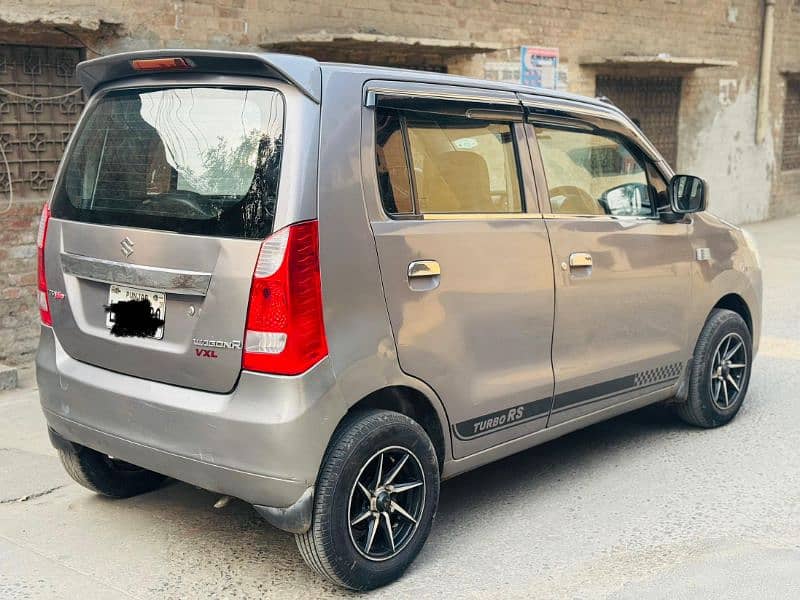 Suzuki Wagon R 2019 8