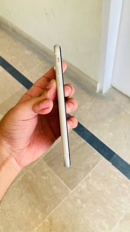 iPhone Xr (Pta Approve) 3