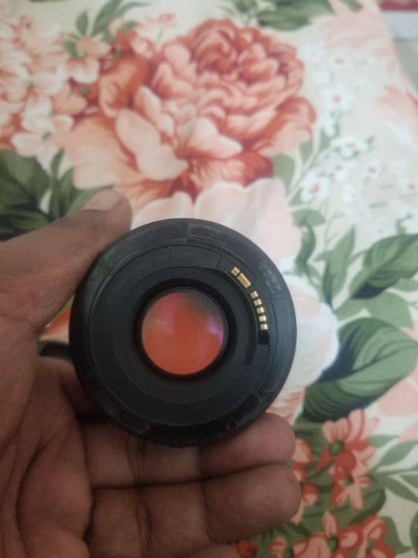 canon 50mm lense price 15000rs only call 03310009836 3