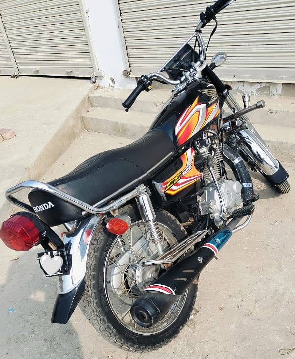 Honda 125 Fresh Condition 2